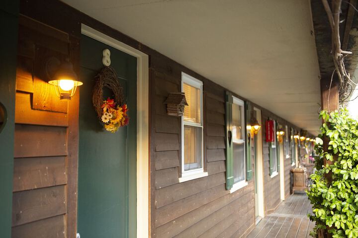 Room 49 of 136