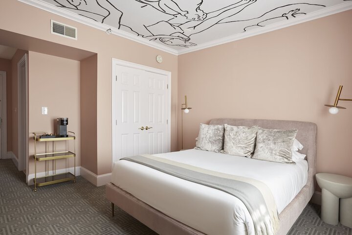 Room 19 of 64