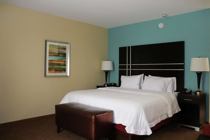 Room 30 of 51