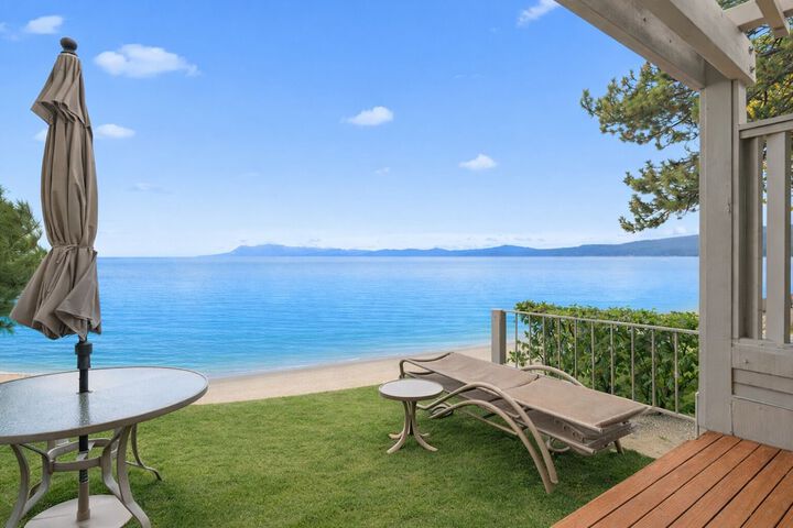 Edgelake Beach Club by Coolvacay