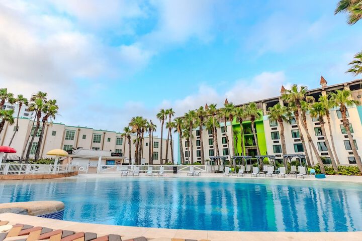 Holiday Inn Resort South Padre Island - Beach Front by IHG