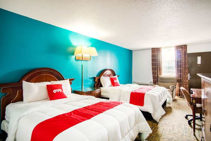 OYO Hotel Hutchinson KS West 4th Ave
