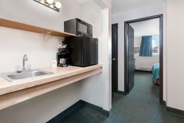 Room 12 of 35