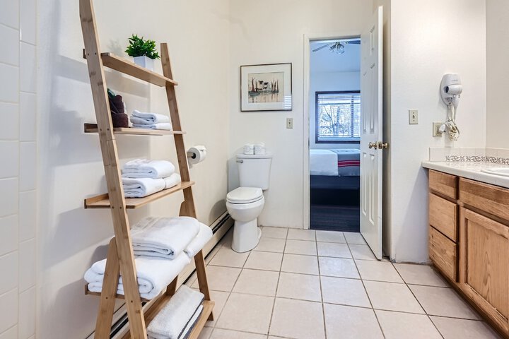 Room 49 of 137