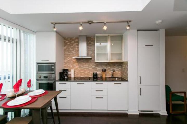 Royal Stays Furnished Apartments Entertainement District