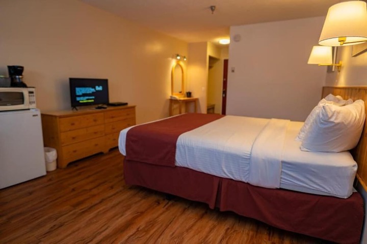 Room 3 of 11