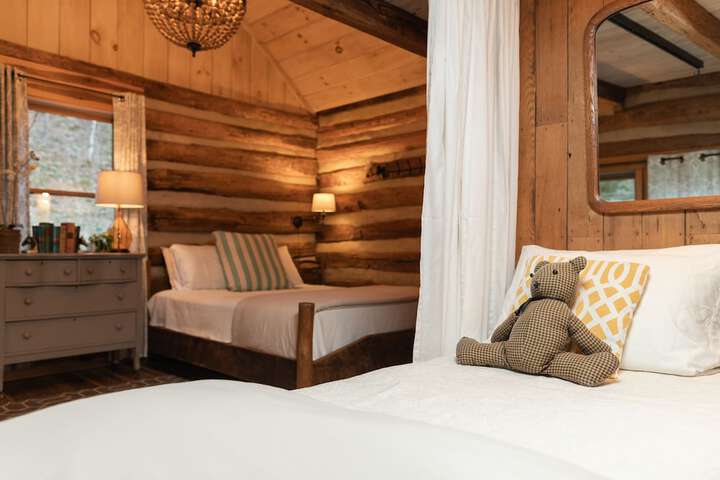 The Mast Farm Inn