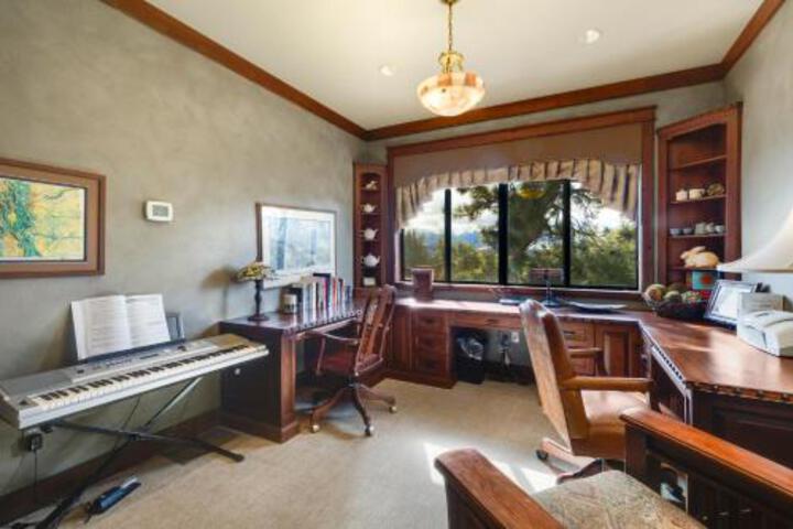 Peregrine Point 103 Home