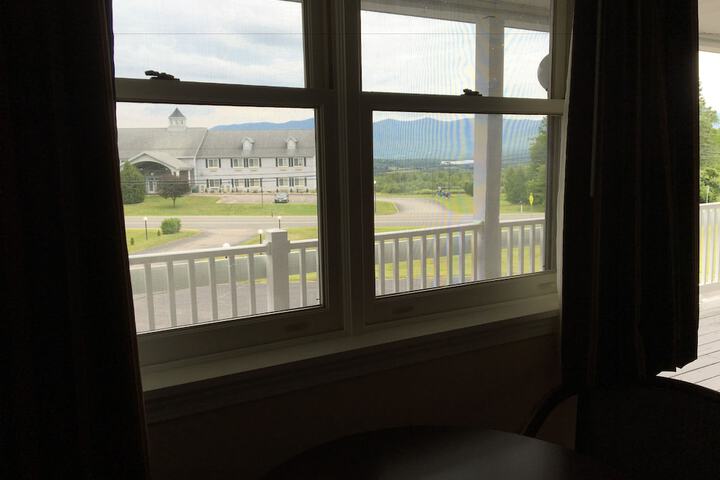 Cabot Inn & Suites