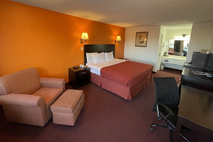 Room 17 of 21