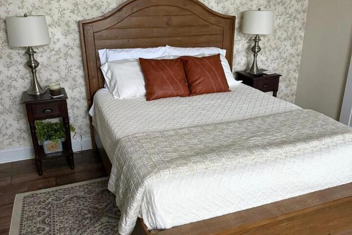 Barren Breeze Bed and Breakfast