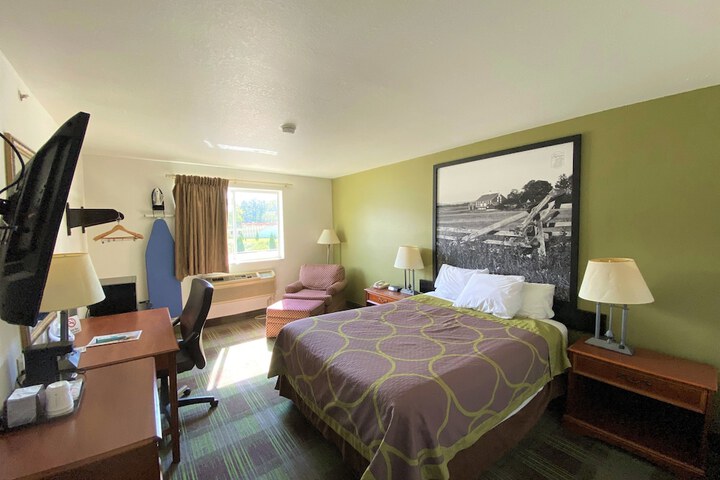 Room 14 of 35