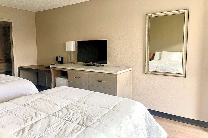 Room 13 of 14