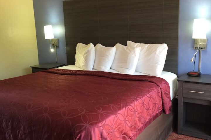 Room 26 of 46
