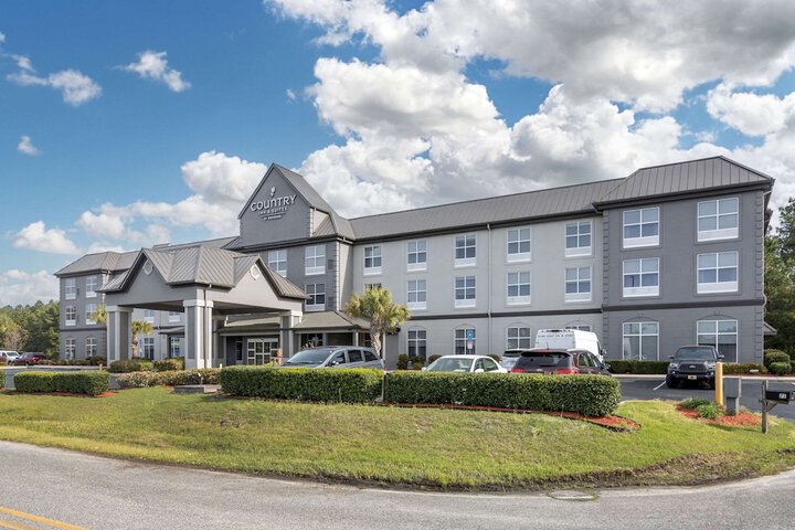 Hotel 2 of 84