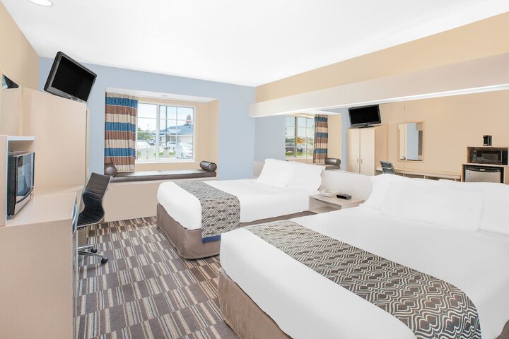 Room 3 of 18