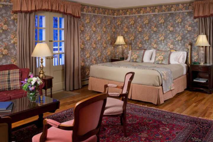 Room 16 of 44