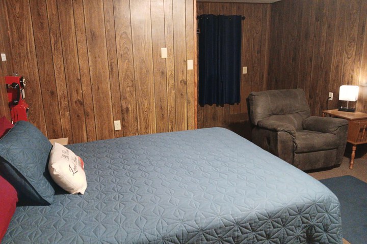Room 14 of 21