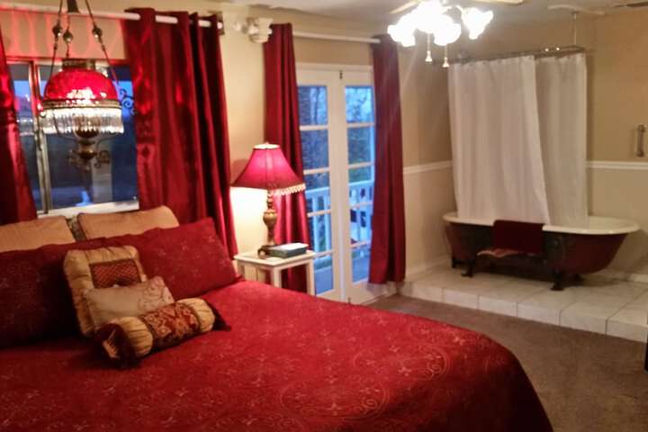 Room 35 of 71