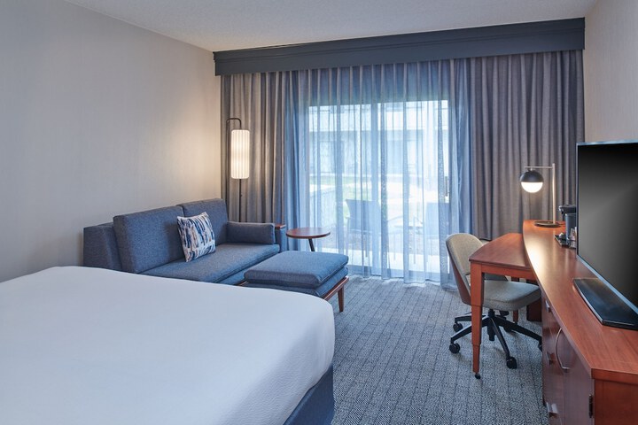Courtyard by Marriott Detroit Livonia