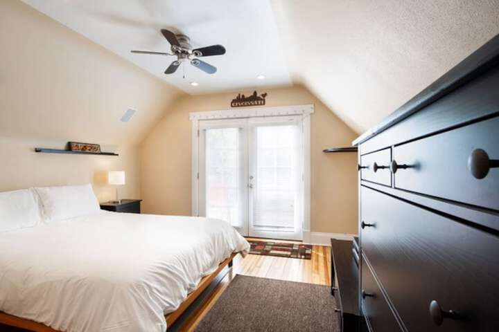 Room 12 of 24
