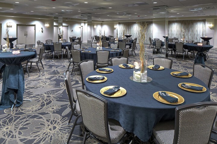 DoubleTree by Hilton Madison Downtown