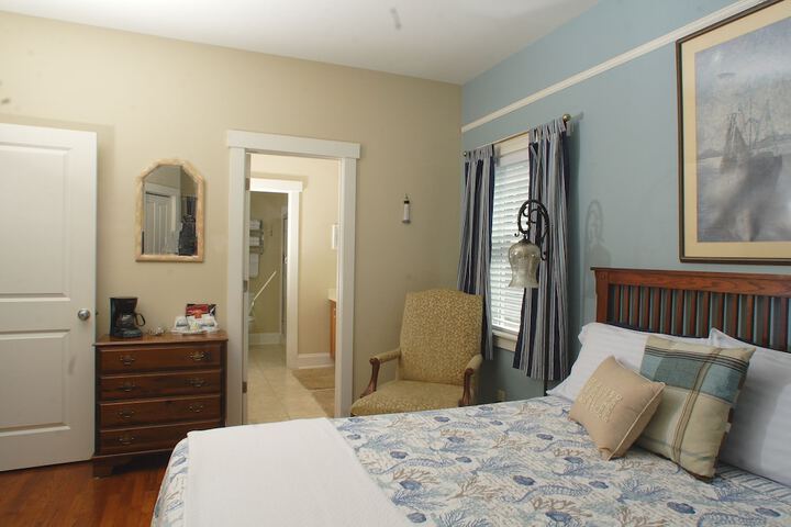 Room 11 of 39