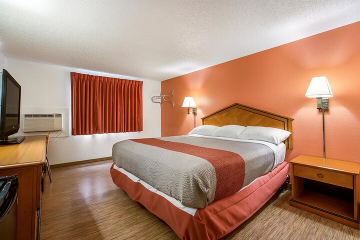 Room 20 of 48