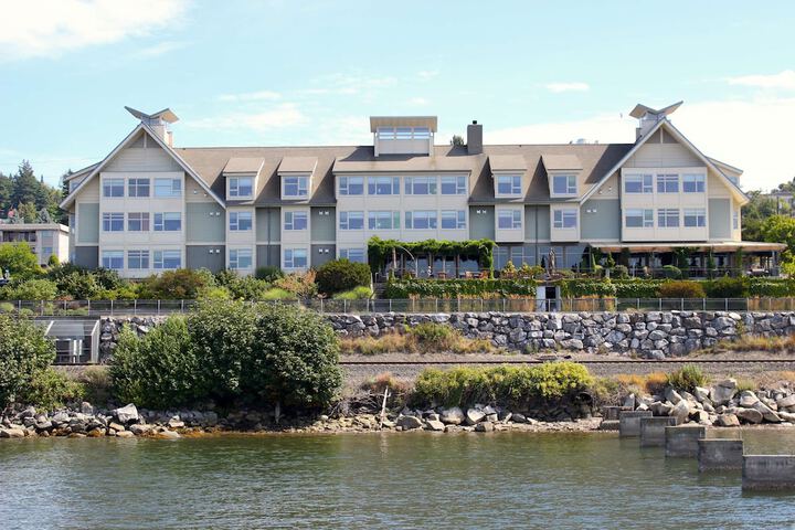 Chrysalis Inn & Spa Bellingham Curio Collection by Hilton