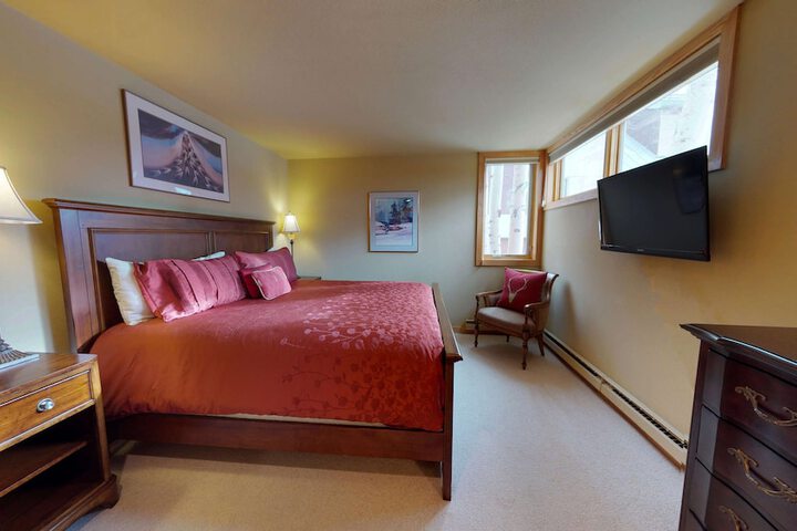 Room 257 of 361