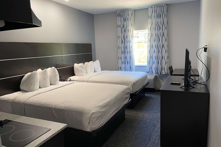 Room 52 of 59
