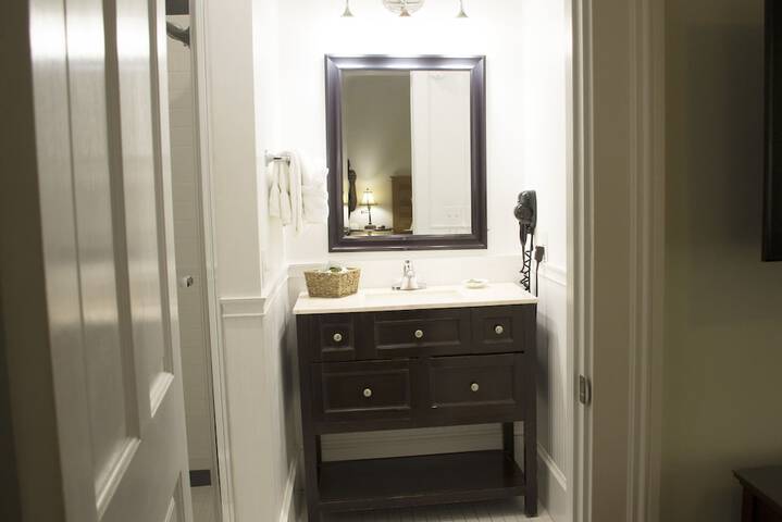 Room 21 of 112