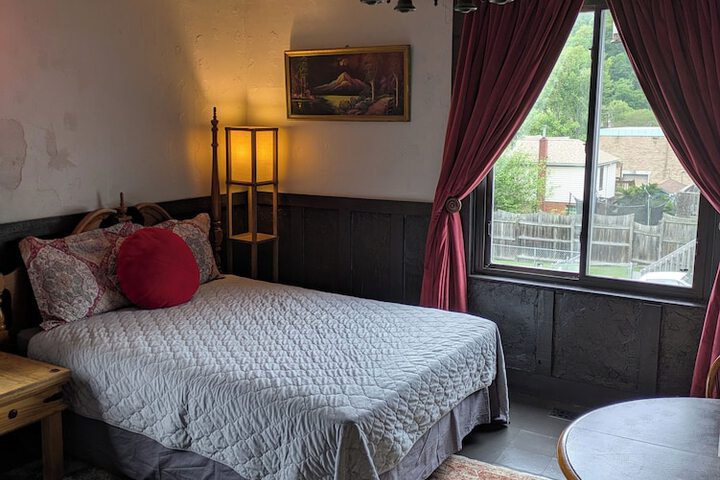 The Old Parsonage B & B