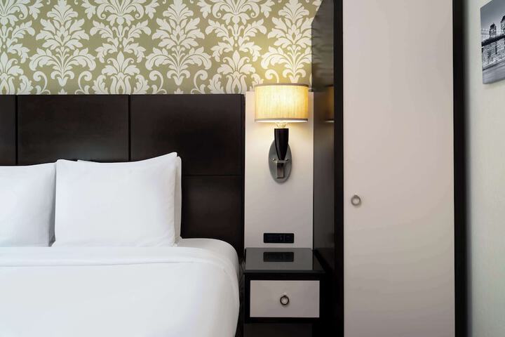Best Western Premier Herald Square