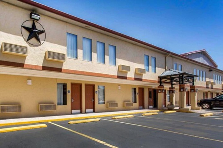 Hotel 8 of 60