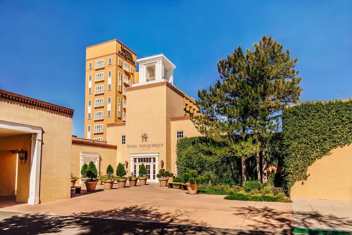Hotel 3 of 50