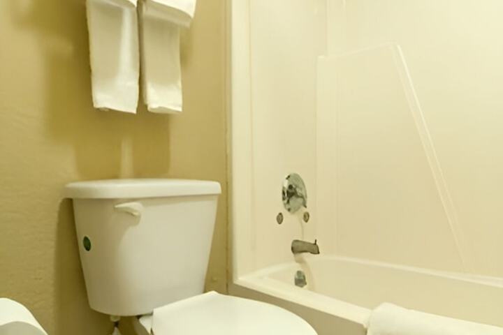 Stamford Inn