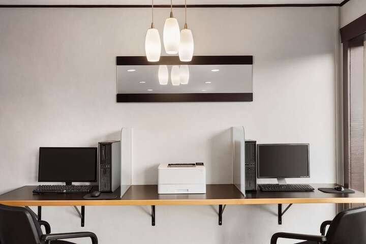 Business Center 49 of 50