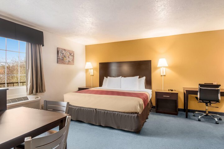 Econo Lodge Corvallis Near University