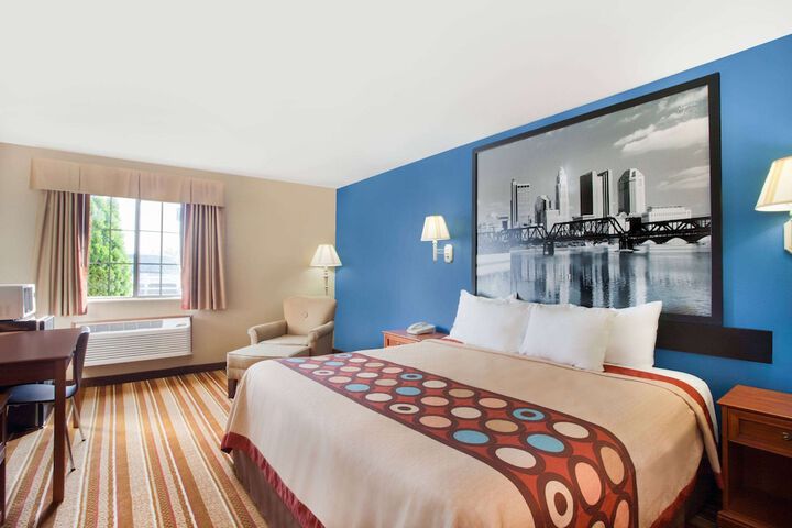 Room 12 of 14
