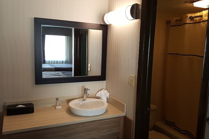 Room 17 of 35