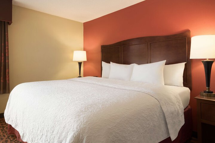 Room 6 of 24