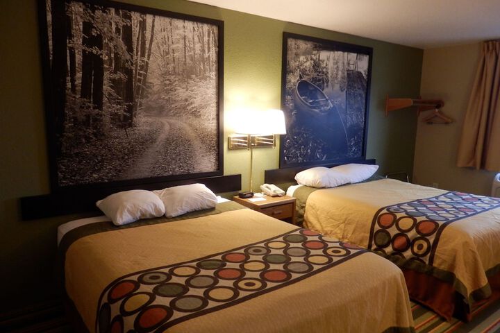 Room 5 of 24