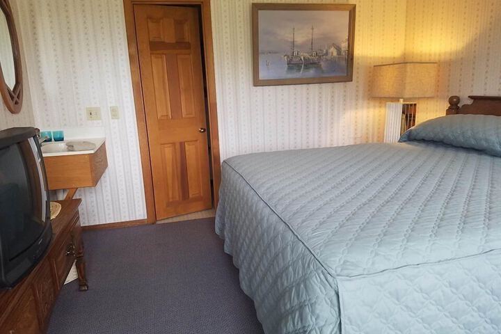 Leonas Motel