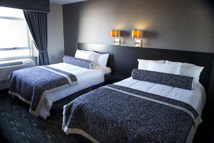 Room 32 of 63