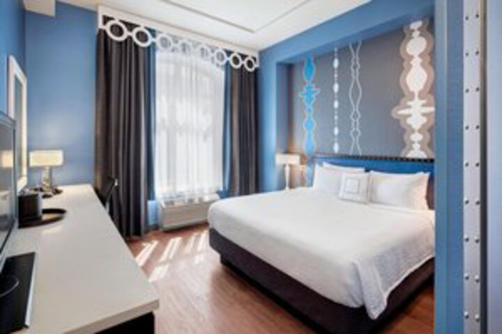 Room 57 of 100