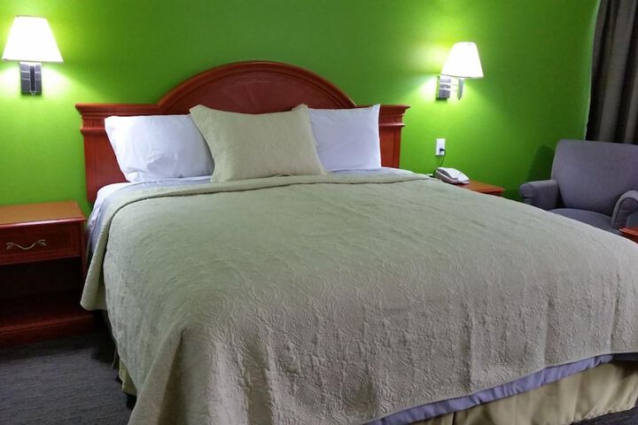 Room 30 of 40