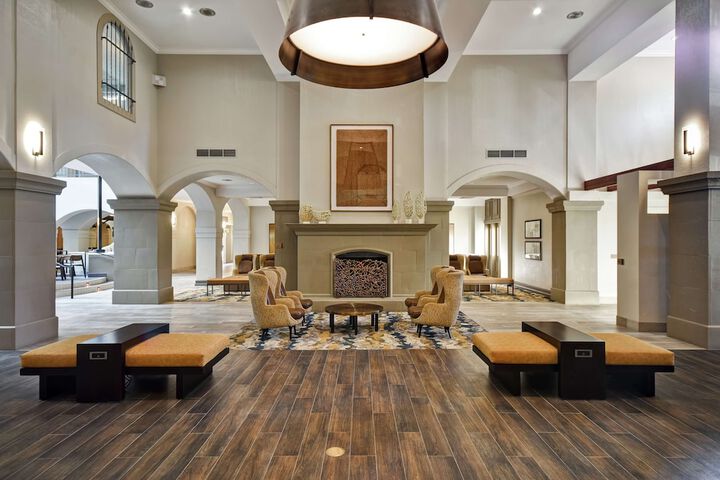 Hotel Interior 17 of 64