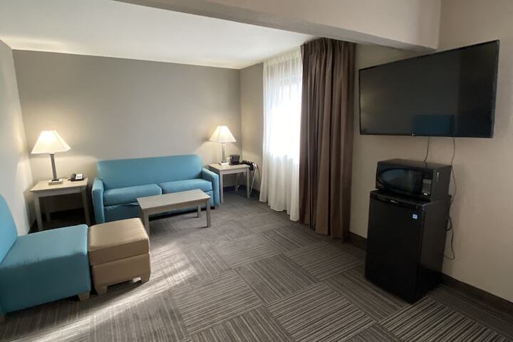 Room 45 of 66