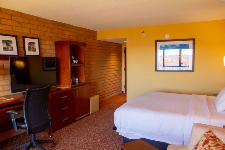 Room 28 of 53